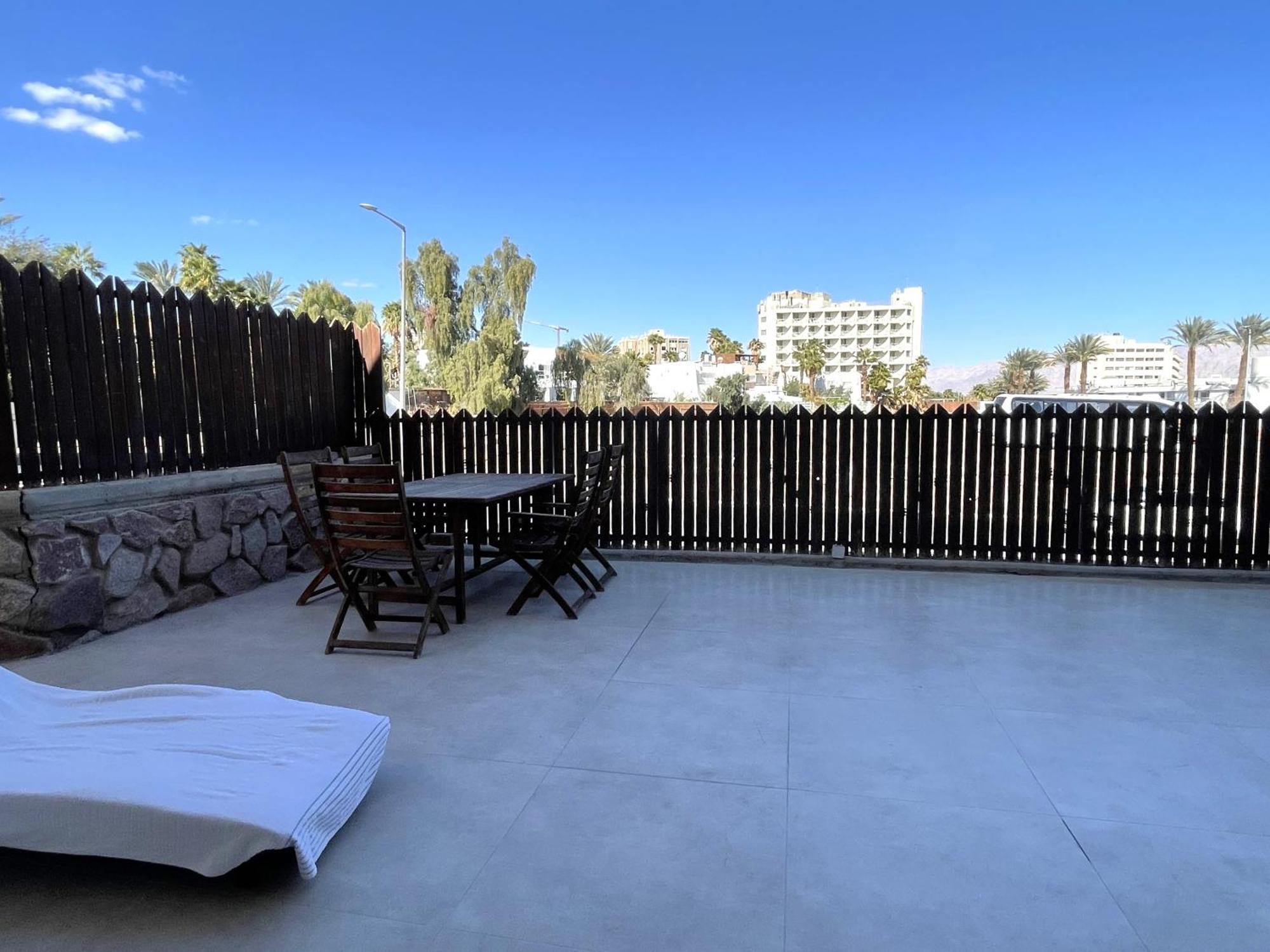 Apartment Amdar 2br Garden